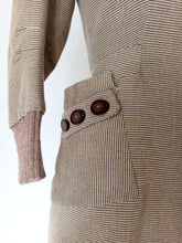 Cargar imagen en el visor de la galería, 1940s - Fabulous Striped Jersey Wool Dress - W29 (74cm)