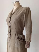 Cargar imagen en el visor de la galería, 1940s - Fabulous Striped Jersey Wool Dress - W29 (74cm)