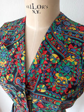 Cargar imagen en el visor de la galería, 1940s - PARIS - Gorgeous Colorful Rayon Dress - W30 (76cm)