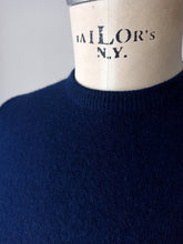 Charger l'image dans la galerie, 1950s - PRINGLE, Scotland - Gorgeous Navy Cashmere Sweater - Sz 34