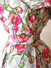 Load image into Gallery viewer, 1950s - Stunning Superb Collar Floral Dress - W30 (76cm)