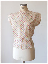 Load image into Gallery viewer, 1950s - Adorable Textured Nylon Floral Blouse - W34 (88cm)