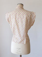 Load image into Gallery viewer, 1950s - Adorable Textured Nylon Floral Blouse - W34 (88cm)