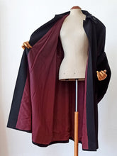 Load image into Gallery viewer, 1940s 1950s - HOLLYWOOD, Argentina - Outstanding Massive Triangle Cuffs Coat