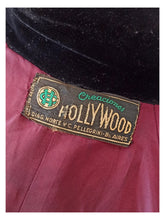 Load image into Gallery viewer, 1940s 1950s - HOLLYWOOD, Argentina - Outstanding Massive Triangle Cuffs Coat