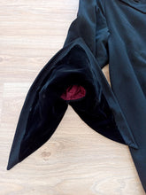 Load image into Gallery viewer, 1940s 1950s - HOLLYWOOD, Argentina - Outstanding Massive Triangle Cuffs Coat