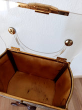 Cargar imagen en el visor de la galería, 1950s - MAJESTIC - Lucite Metal Basket Purse