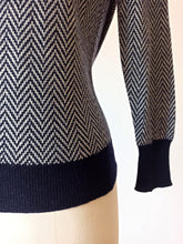 Charger l'image dans la galerie, 1950s 1960s - BALLANTYNE, Scotland - Intarsia Cashmere Sweater