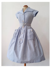 Charger l'image dans la galerie, 1950s - LE SIGNE DE PARIS - Precious Cotton Dress - W26 (66cm)