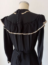 Load image into Gallery viewer, 1930s 1940s - Superb Black Silk Crepe Dress - W28.5 (72cm)