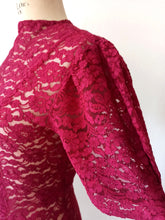 Cargar imagen en el visor de la galería, 1930s - Gorgeous Bright Maroon Lace Dress - W29 (74cm)