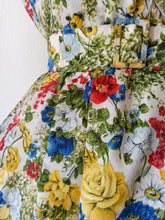 Charger l'image dans la galerie, 1950s - Spectacular Floral Explosion Satin Dress - W28.5 (72cm)