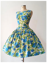 Charger l'image dans la galerie, 1950s - PARIS - Stunning Yellow Floral Cotton Dress - W26 (66cm)