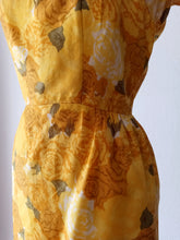 Cargar imagen en el visor de la galería, 1950s - JERRY GILDEN SPECTATOR - Stunning Cocktail Dress - W26 (66cm)