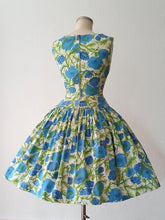 Charger l'image dans la galerie, 1950s - PARIS - Stunning Yellow Floral Cotton Dress - W26 (66cm)