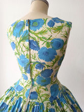 Charger l'image dans la galerie, 1950s - PARIS - Stunning Yellow Floral Cotton Dress - W26 (66cm)