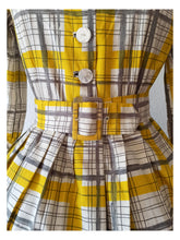 Load image into Gallery viewer, 1950s - Fabulous Yellow Grey Cotton Dress - W27.5 (70cm)