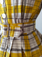 Load image into Gallery viewer, 1950s - Fabulous Yellow Grey Cotton Dress - W27.5 (70cm)