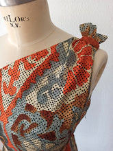 Load image into Gallery viewer, 1950s 1960s - MARIE BONHEUR, Paris - Exquisite Silk Dress - W25 (64cm)