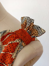 Load image into Gallery viewer, 1950s 1960s - MARIE BONHEUR, Paris - Exquisite Silk Dress - W25 (64cm)