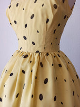 Load image into Gallery viewer, 1950s 1960s - Stunning Yellow Black Organza Dress - W26 (66cm)
