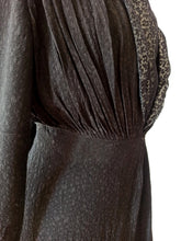 Cargar imagen en el visor de la galería, 1930s - Splendid Black Textured Crepe Dress - W32 (82cm)