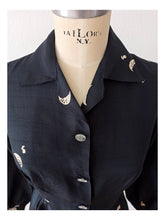 Cargar imagen en el visor de la galería, 1940s 1950s - Precious Half Moon Silk Dress - W30 (76cm)