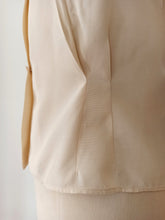 Cargar imagen en el visor de la galería, 1940s 1950s - Exquisite Ivory Rayon Blouse - W31 (80cm)
