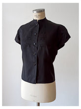 Load image into Gallery viewer, 1950s - Superb Black Silk Oriental Style Blouse - Sz 44