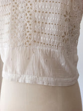 Charger l'image dans la galerie, 1920s 1930s - Adorable Handmade Cotton Blouse