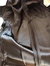 Cargar imagen en el visor de la galería, 1940s - PARIS - Exquisite New Look Black Silk Jacket - W28.5 (72cm)