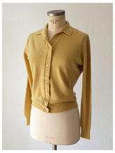 Cargar imagen en el visor de la galería, 1950s - PRINGLE, Scotland - Gorgeous Cashmere Cardigan - Sz 36