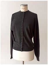 Cargar imagen en el visor de la galería, 1950s 1960s - PRINGLE, Scotland - Black Cashmere Cardigan