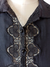 Carica l'immagine nel visualizzatore di Gallery, 1940s 1950s - Exquisite Black Silk Blouse - W39 (100cm)