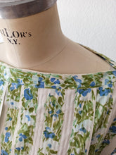 Load image into Gallery viewer, 1950s - Precious Floral Cotton Dress - W29 (74cm)