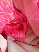Charger l'image dans la galerie, 1950s 1960s - Stunning Roseprint Satin Silk Dress - W29 (74cm)
