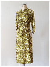 Laden Sie das Bild in den Galerie-Viewer, 1940s - DIAMOND DRESSES, Netherlands - Deadstock Cotton Dress - W28.5 (72cm)