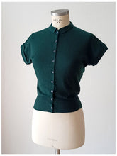 Charger l'image dans la galerie, 1950s - PRINGLE, Scotland - Forest Green Cashmere Jumper - Sz S/M