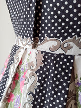 Load image into Gallery viewer, 1950s - Stunning Roseprint Dotted Cotton Dress - W27.5 (70cm)