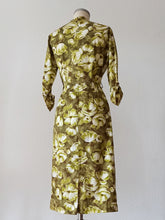 Laden Sie das Bild in den Galerie-Viewer, 1940s - DIAMOND DRESSES, Netherlands - Deadstock Cotton Dress - W28.5 (72cm)