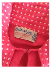 Charger l'image dans la galerie, 1950s - BALLANTYNE, Scotland - Pink Cashmere Sweater - Sz 38