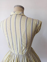 Charger l'image dans la galerie, 1950s - HASERL & HOSERL - Adorable Cotton Dress - W25 (64cm)