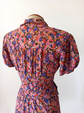 Charger l'image dans la galerie, 1930s - FRANCE - Adorable Floral Crepe Dress - W27 (68cm)