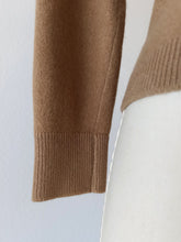 Charger l'image dans la galerie, 1950s 1960s - PRINGLE, Scotland - Intarsia Cashmere Sweater - Sz 36/38