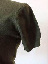 Charger l'image dans la galerie, 1950s - VANOTTI, Italia - Forest Green Cashmere Twin Set - Sz 34