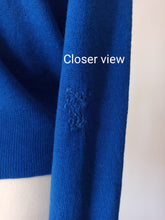 Charger l'image dans la galerie, 1950s - PRINGLE, Scotland - Royal Blue Cashmere Cardigan - Sz 38