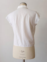 Load image into Gallery viewer, 1950s 1960s - Exquisite Embroidered Cotton Blouse - Sz 44