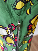 Charger l'image dans la galerie, 1940s - BELGIUM - Spectacular Green Abstract Rayon Dress - W29 (74cm)