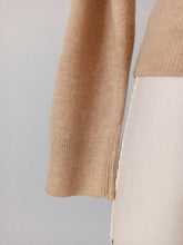 Laden Sie das Bild in den Galerie-Viewer, 1950s 1960s - PRINGLE, Scotland for Harrods - Cashmere Cardigan - Sz 36