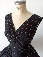 Charger l'image dans la galerie, 1950s - Fabulous Diamonds Black Cotton Dress - W27.5 (70cm)